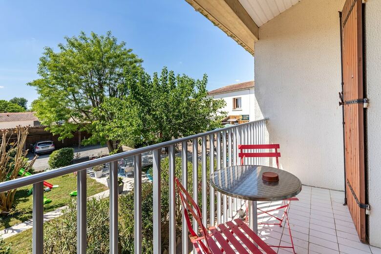 Hotel Les Vieux Acacias