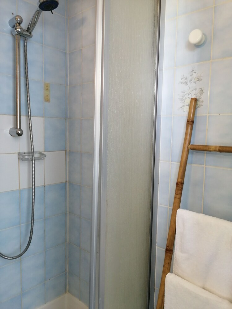 Hotel Les Vieux Acacias