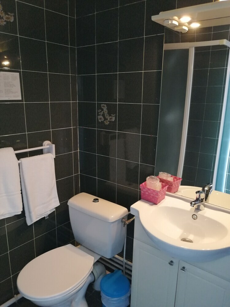 Hotel Les Vieux Acacias