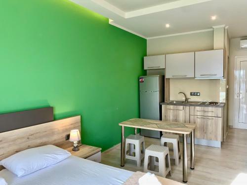 Elia Beach Apartments Vrachos
