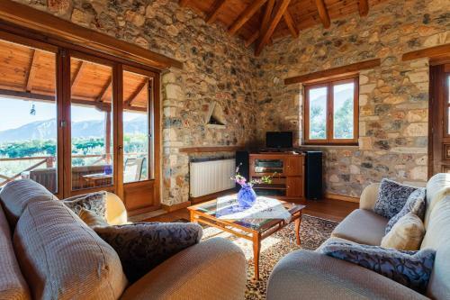 Olive Grove Haven - Bespoke Design, Top Location