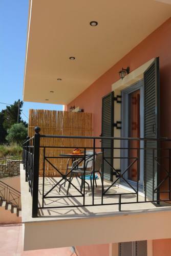 Lotus Sea View Studio Apartment 2