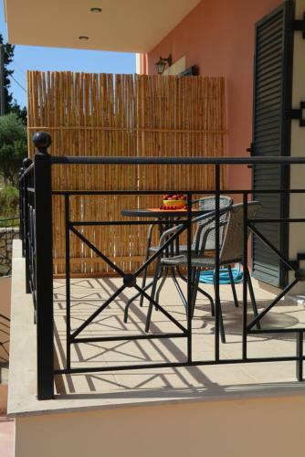 Lotus Sea View Studio Apartment 2