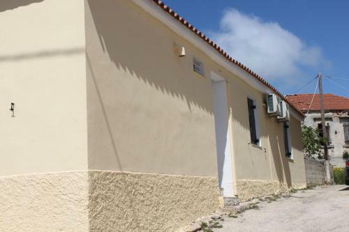 Antonis Traditional House