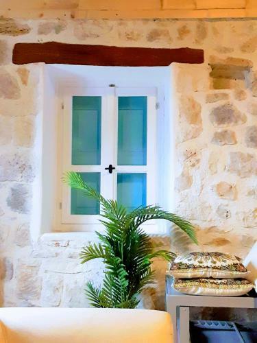 Villa The House. Light & Stone.