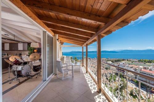 Panoramic View!penthouse 120qm Of Sea & Mountain