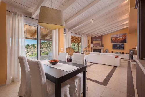 Panoramic View!penthouse 120qm Of Sea & Mountain