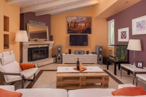 Panoramic View!penthouse 120qm Of Sea & Mountain