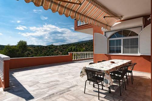 Villa Gonates