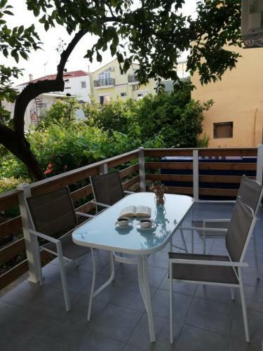 Apartamento Delikos House