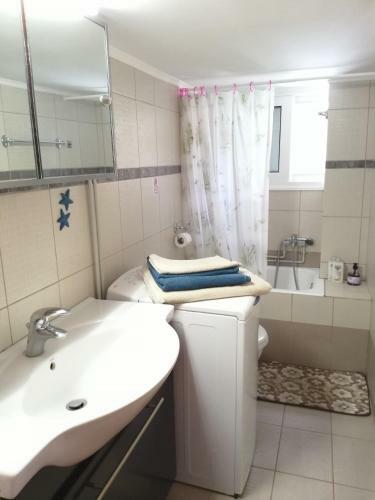 Loutraki Cozy Apartment