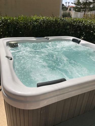 Apartamentos Elisa Seaside Luxury Suite