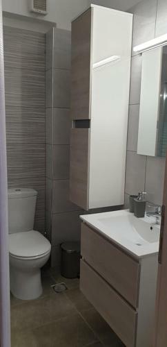 Loutraki Vibes Apartments 2