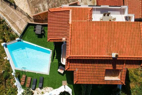 Apartamento Aliki's Top Floor Suite With Shared Infinity Pool!