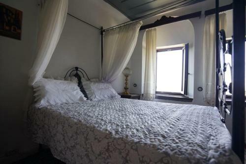 Apostolias Mansion