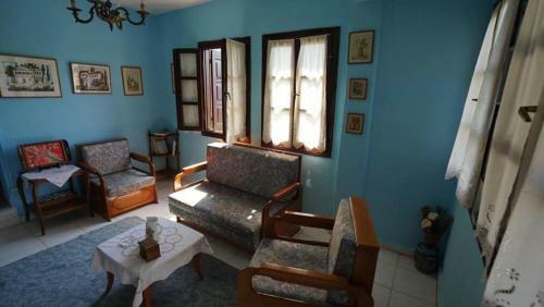 Apostolias Mansion