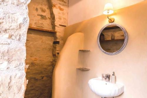 Villa Gaia - Traditional Stone Villa