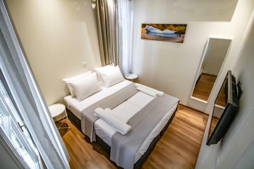 Levkosh Apartments At Lefkada's Heart