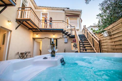 Levkosh Apartments At Lefkada's Heart