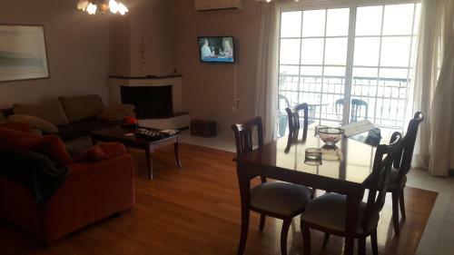 Aris Big Apartment