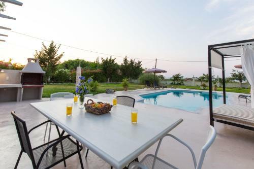 Seaview Villa Fivos With Private Pool