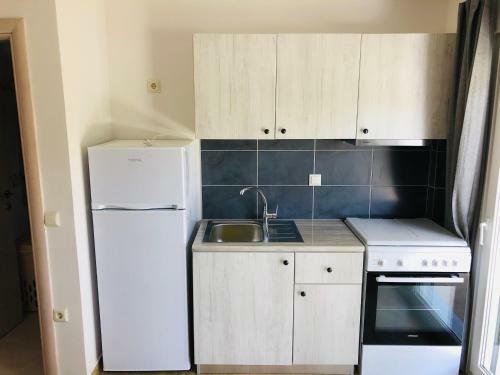 Ionian White Apartments