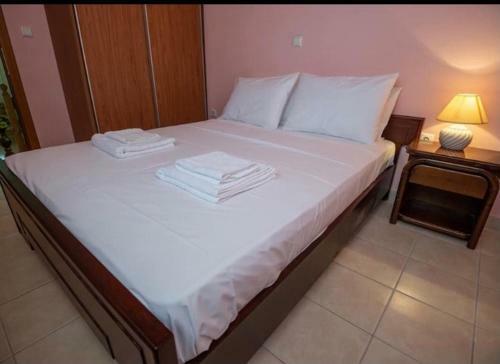 Private Cottage In Stavros