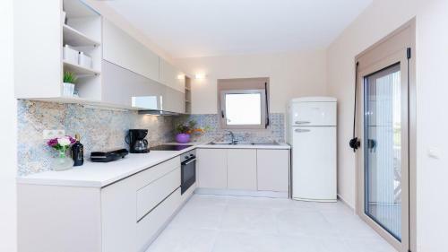 Mon Emvasia Margarites Villas