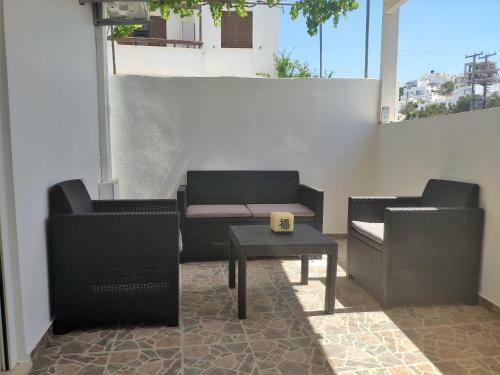 Studio & Apartment By The Beach