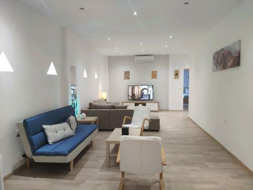 Studio & Apartment By The Beach