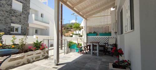 Studio & Apartment By The Beach