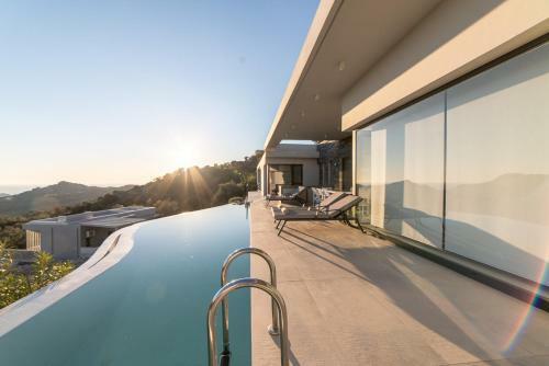 Villa Lithos