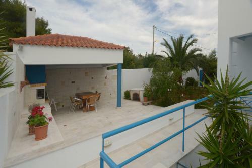 Anemolia Luxurious Villa