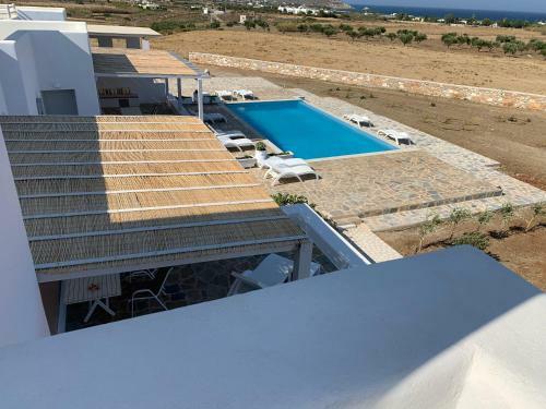 Newly Built Eastern Paros Home With Access To Pool