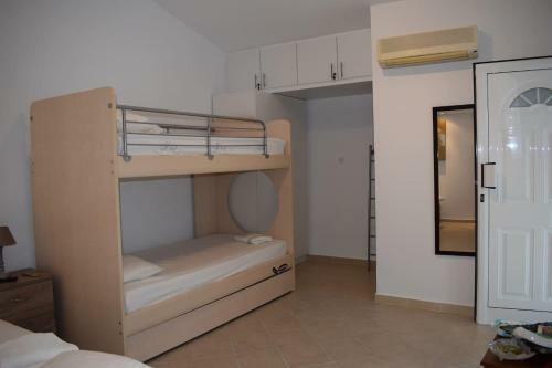 R Apartment