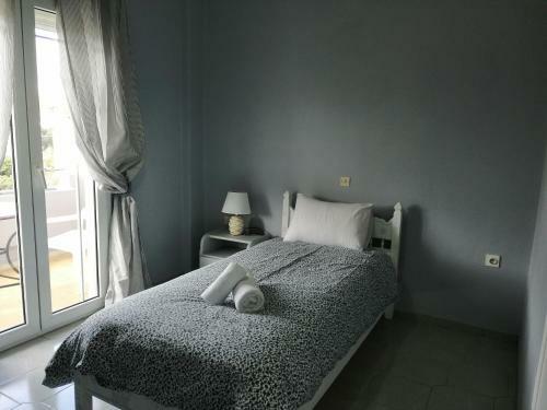 Seven Seas Apartments