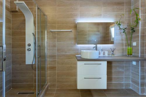 Modular Bungalows Vravrona Artemis Greece