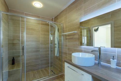 Modular Bungalows Vravrona Artemis Greece