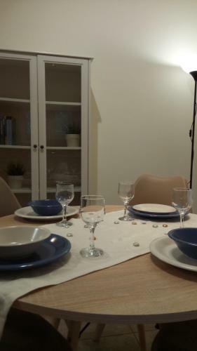 Overnight Athens Airport And Raphina Port Apartment