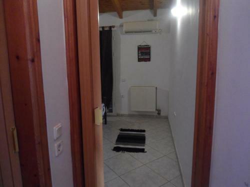 Sunny Apartment 15 Min From Airport And Sea