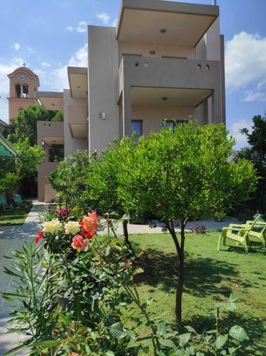 Hostal Sun Garden Apartments