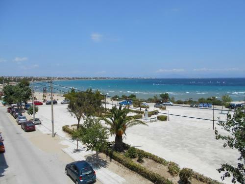 Eleni's Seafront Apartment