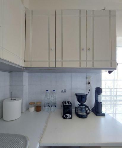 Eleni's Seafront Apartment