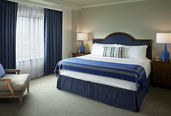 Woodmark Hotel Yacht Club & Spa