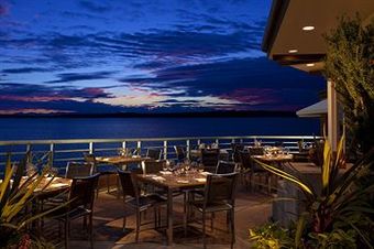 Woodmark Hotel Yacht Club & Spa