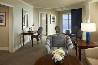 Woodmark Hotel Yacht Club & Spa
