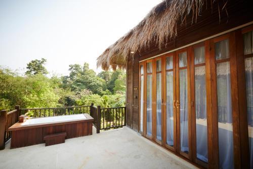 Lodge Wareerak Hot Spring Retreat
