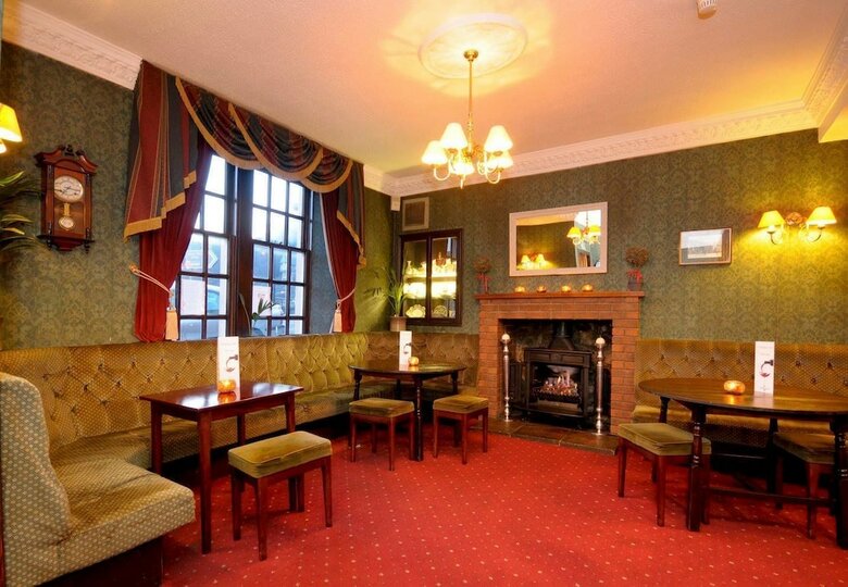 Ferrybridge Hotel