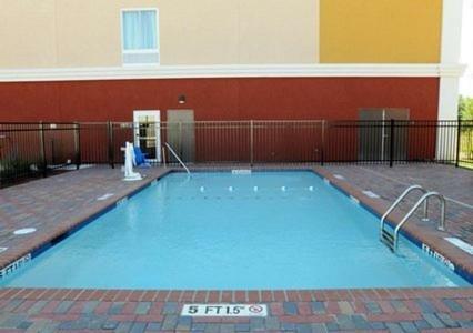 Hotel Comfort Suites Gonzales
