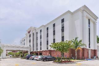 Hotel Hampton Inn Gonzales